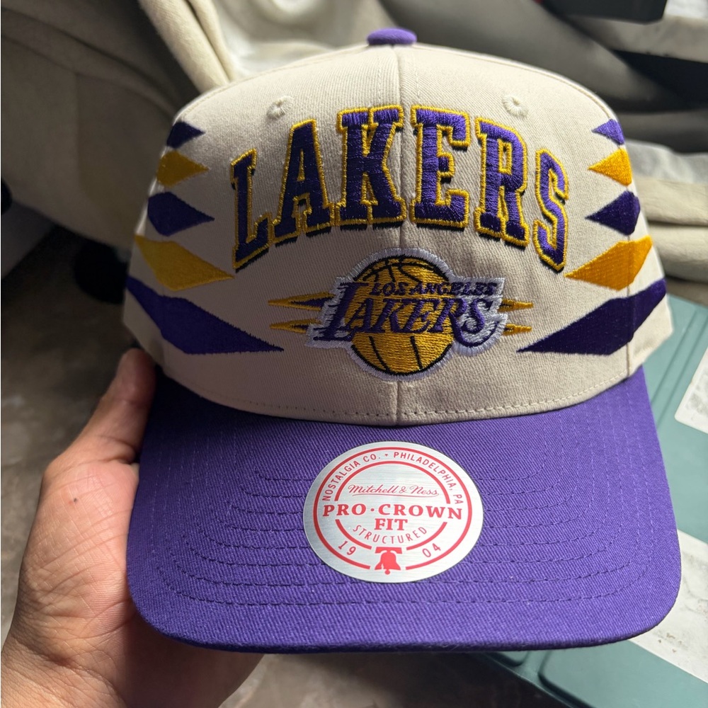 Diamond SnapBack